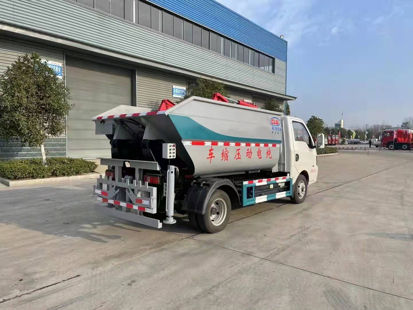 東風華神純電動自裝卸垃圾車