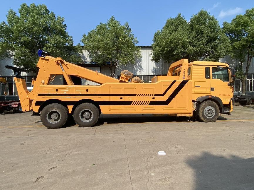 重汽豪沃后雙橋一拖一清障車(chē)