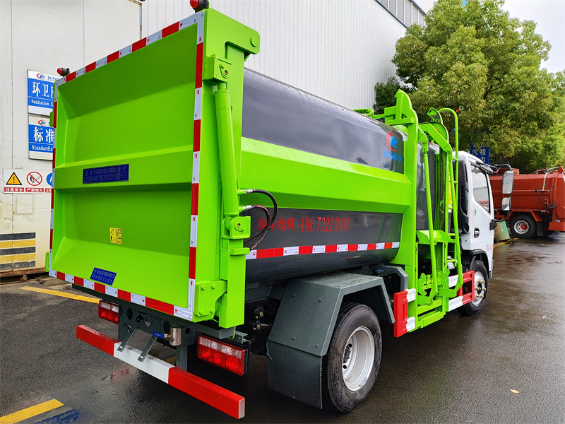 國六7方 藍(lán)牌東風(fēng)D6 側(cè)裝壓縮垃圾車